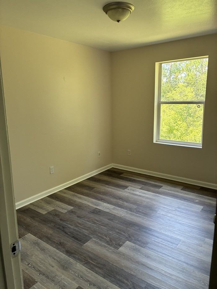 6114 E Pike St - Photo 5 of 12