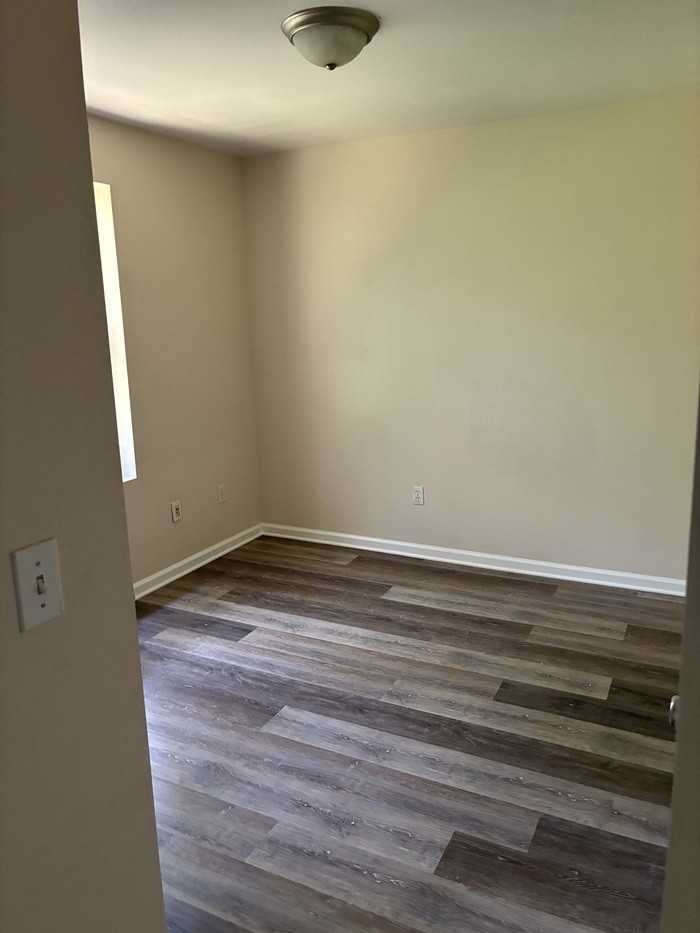 6114 E Pike St - Photo 7 of 12