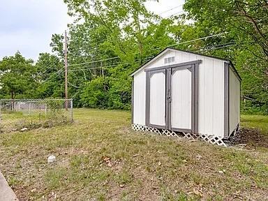 116 Vandenburg Dr - Photo 2 of 24