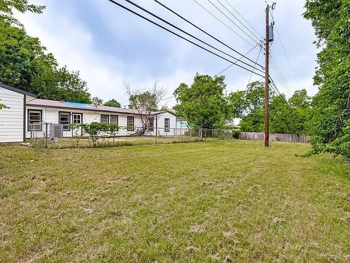 116 Vandenburg Dr - Photo 3 of 24