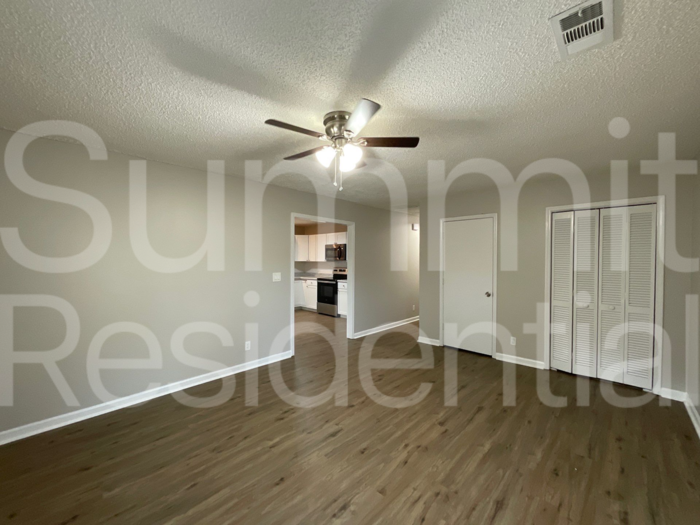 3018 Dale Ct - Photo 5 of 13