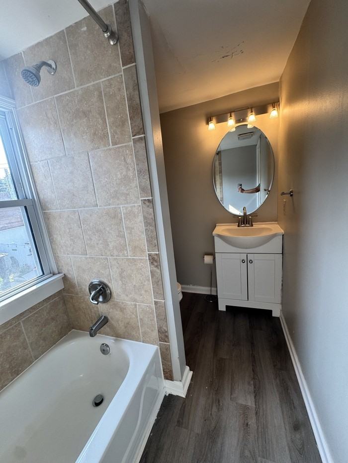 82 W Main St #B - Photo 5 of 7