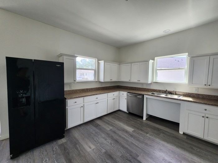 6218 Red Oak Dr - Photo 3 of 12