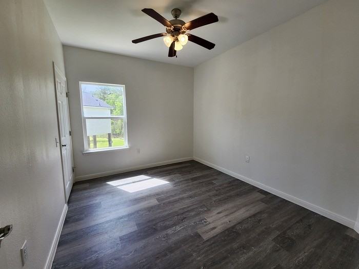6218 Red Oak Dr - Photo 6 of 12