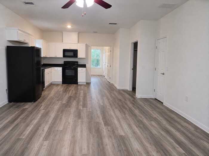 6315 Red Oak Dr - Photo 5 of 12