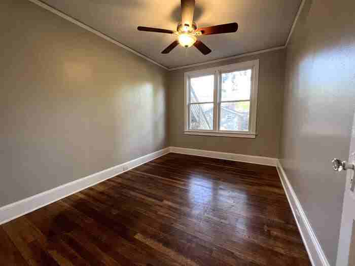 321 Howard St - Photo 4 of 24