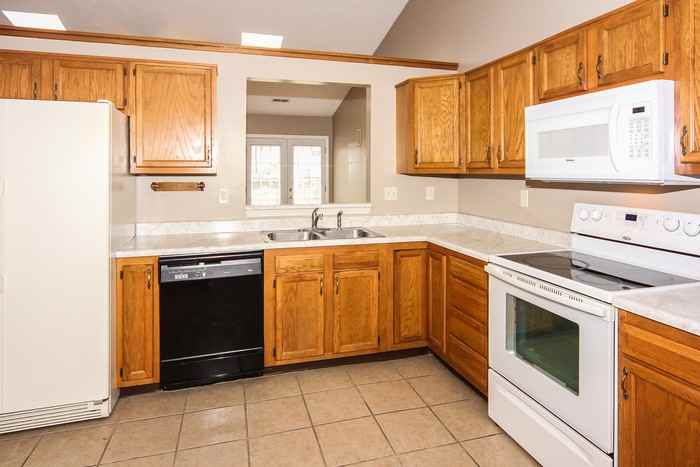 5943 Sycamore Forge Dr - Photo 4 of 15