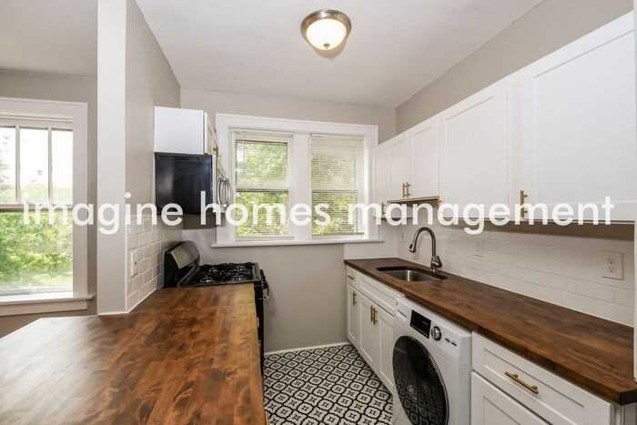 4547 Flora Ave #2W - Photo 6 of 20