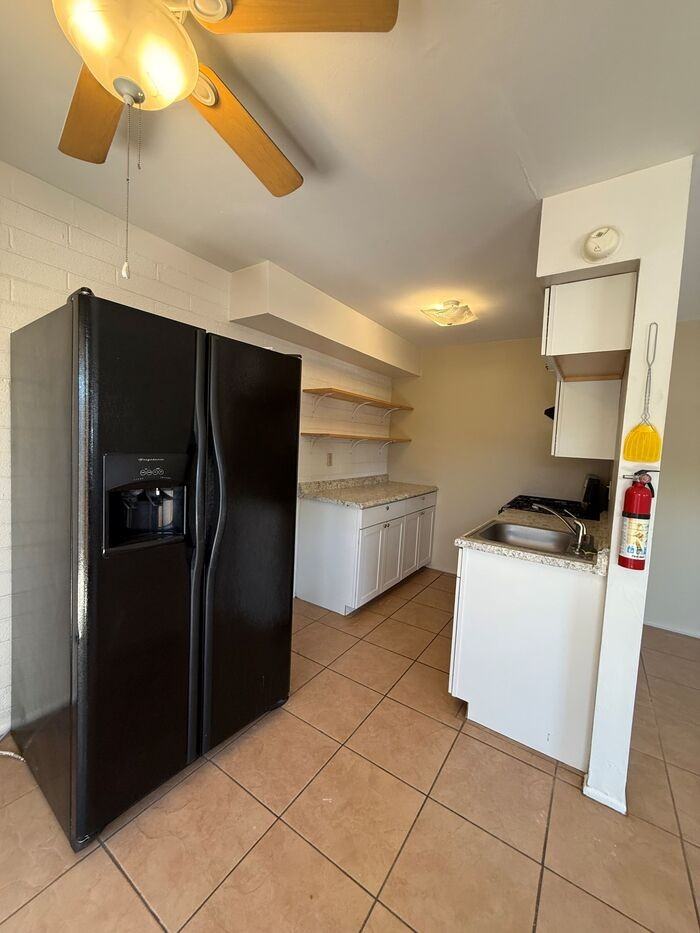 2550 N Park Ave - Photo 5 of 12
