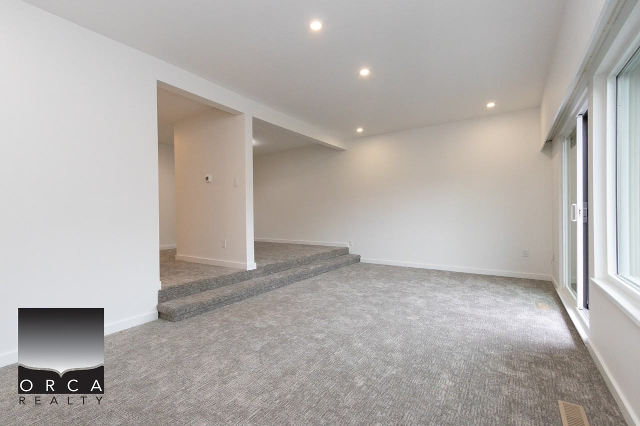 997 Old Lillooet Road - Photo 4 of 37