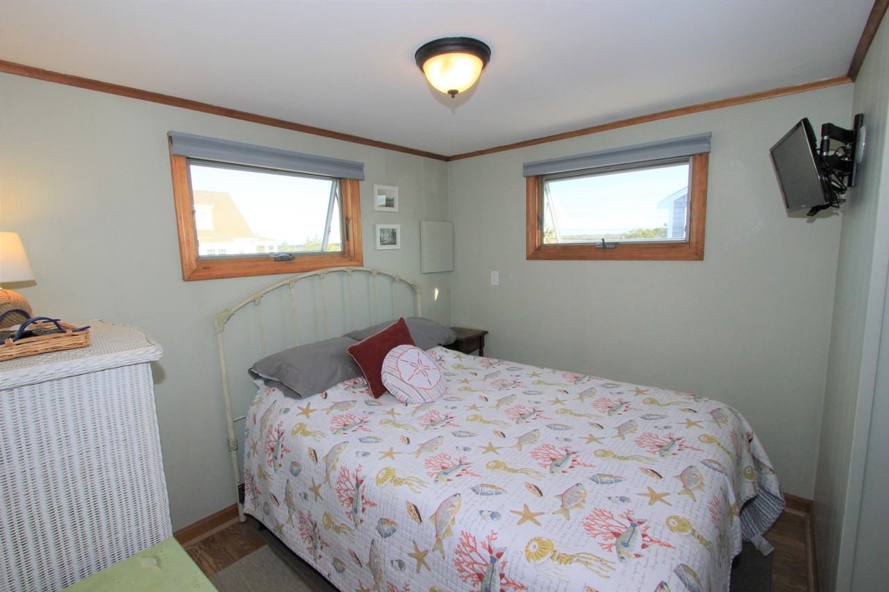 173 N Shore Blvd #NA - Photo 6 of 11