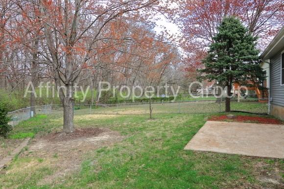 12105 Castilon Ave - Photo 2 of 27