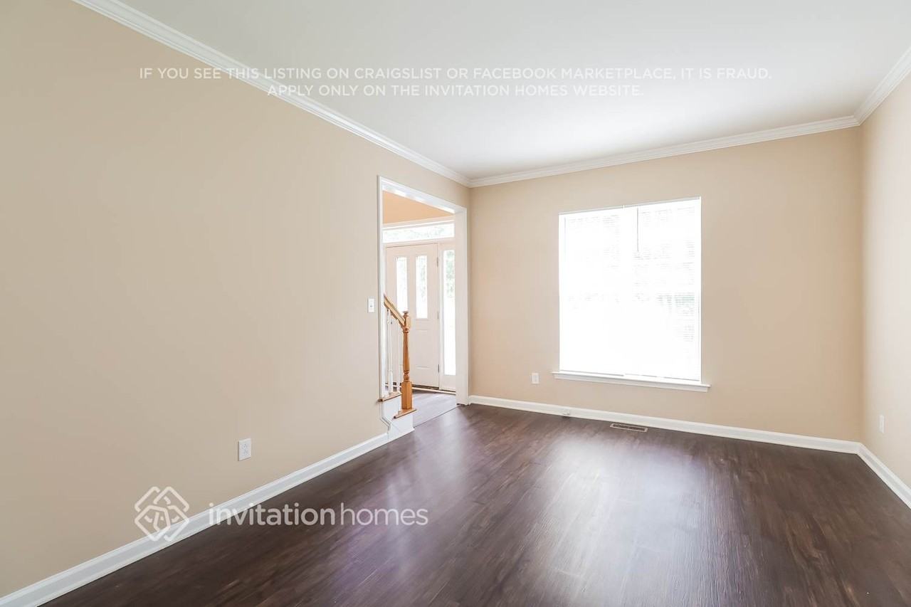 12515 Ivey Creek Dr - Photo 5 of 18