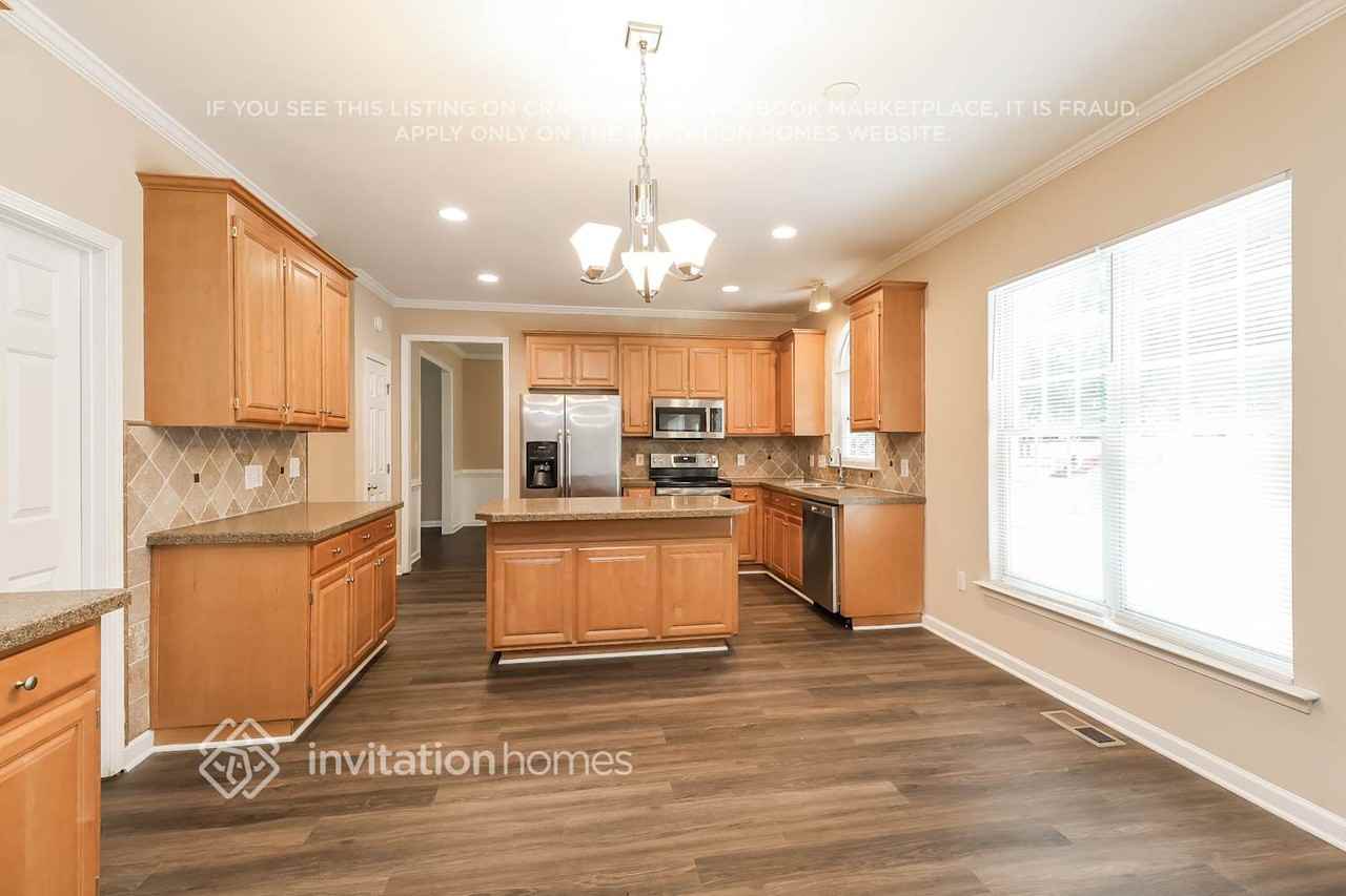 12515 Ivey Creek Dr - Photo 7 of 18