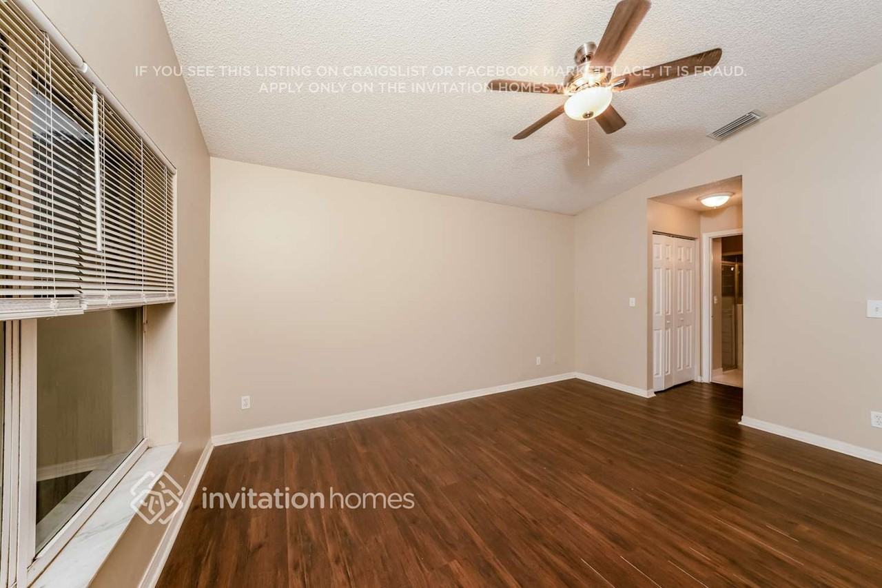 7843 Nautique Ct - Photo 7 of 17