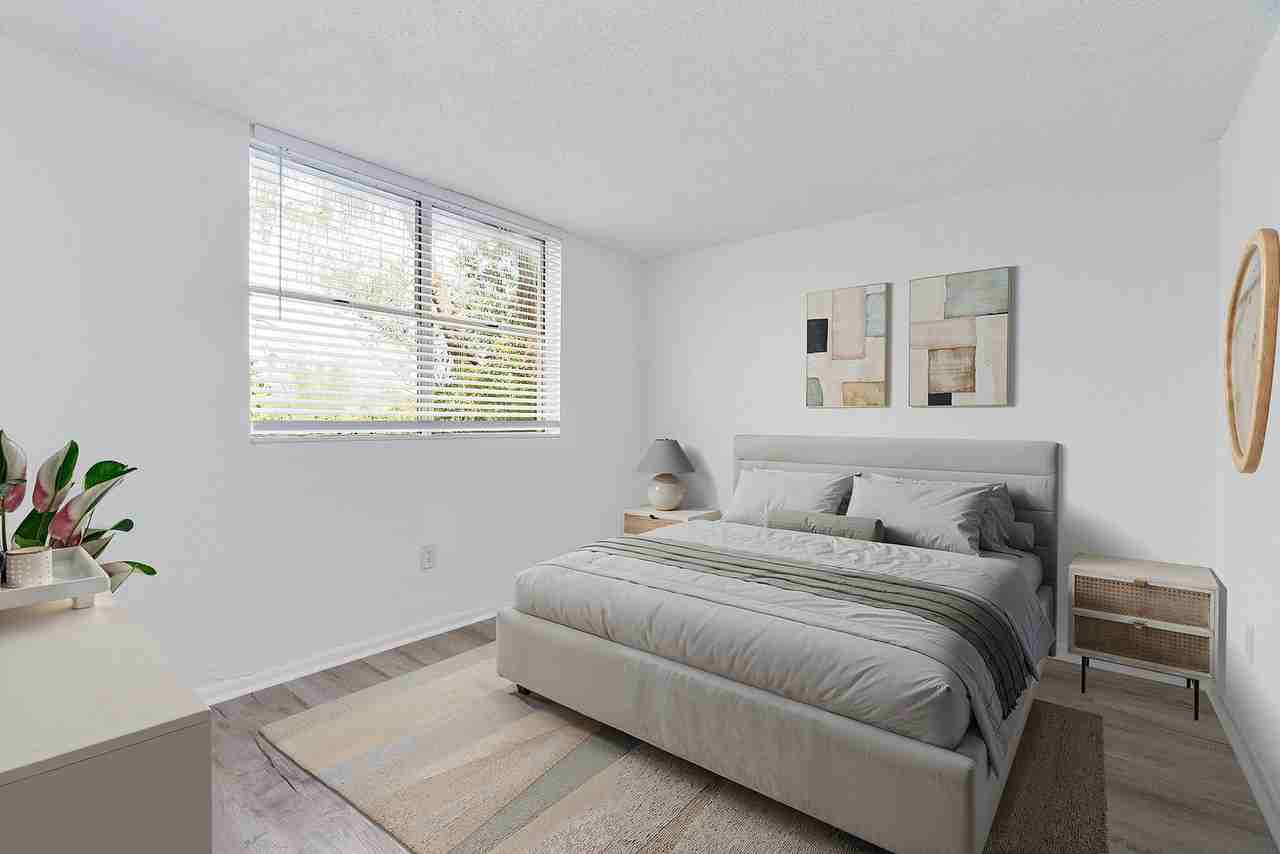 Vista Shores - Photo 3 of 50