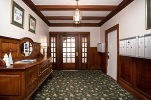 featured image of 1240 Bush St