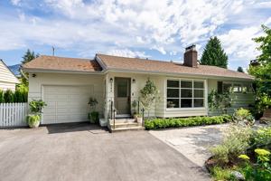 featured image of 2784 Crescentview Drive