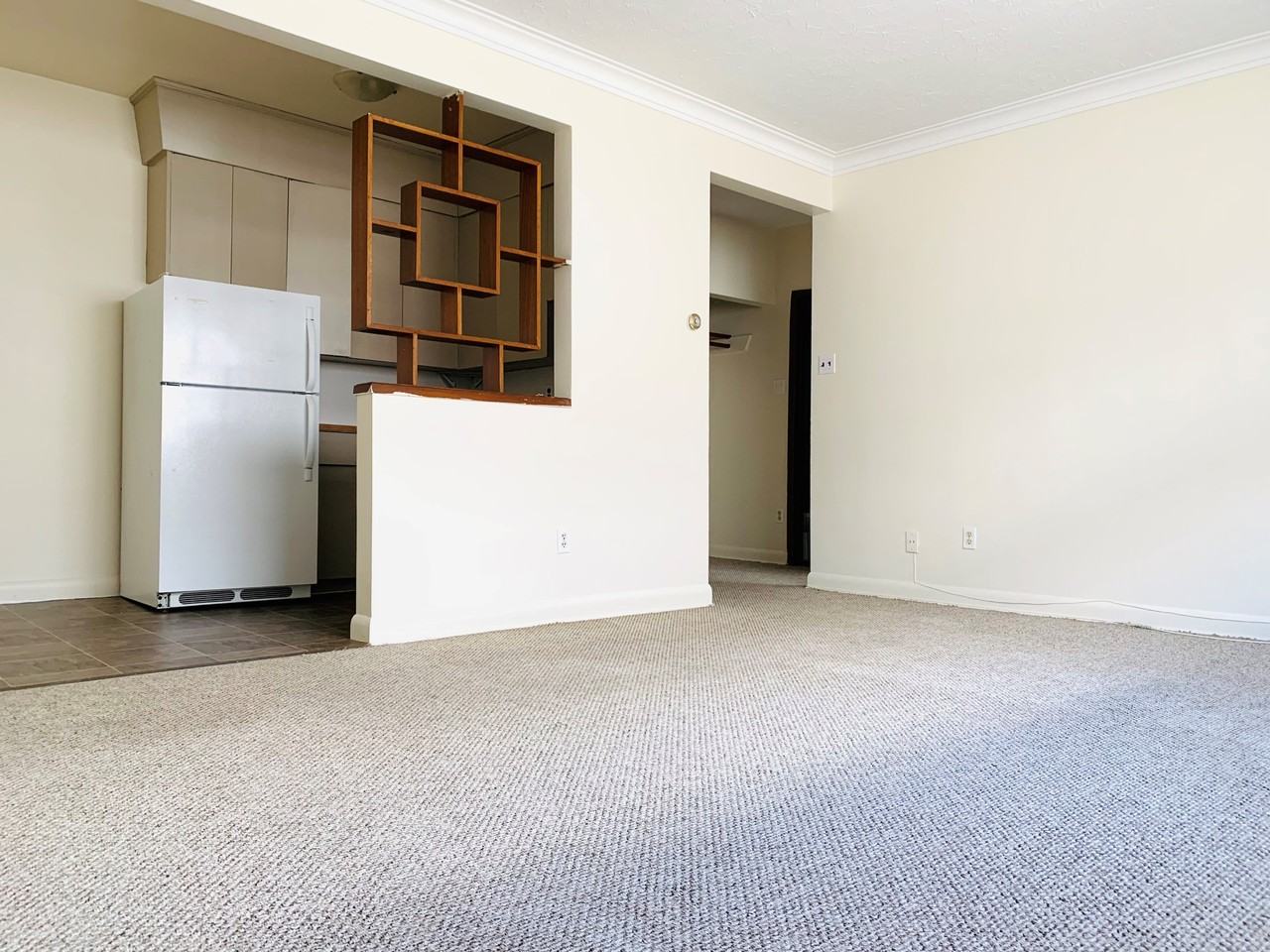 209 Talbot - Photo 5 of 7