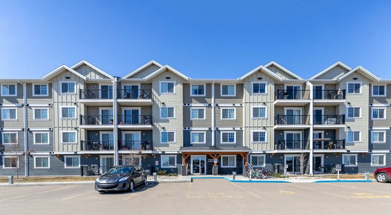 Vanier Heights - Photo 3 of 14