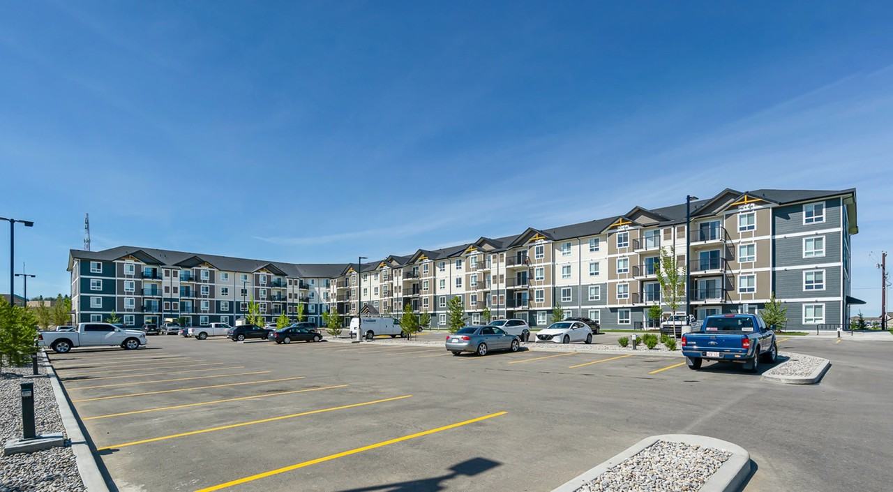 Lakecrest Apartments - Photo 5 of 16