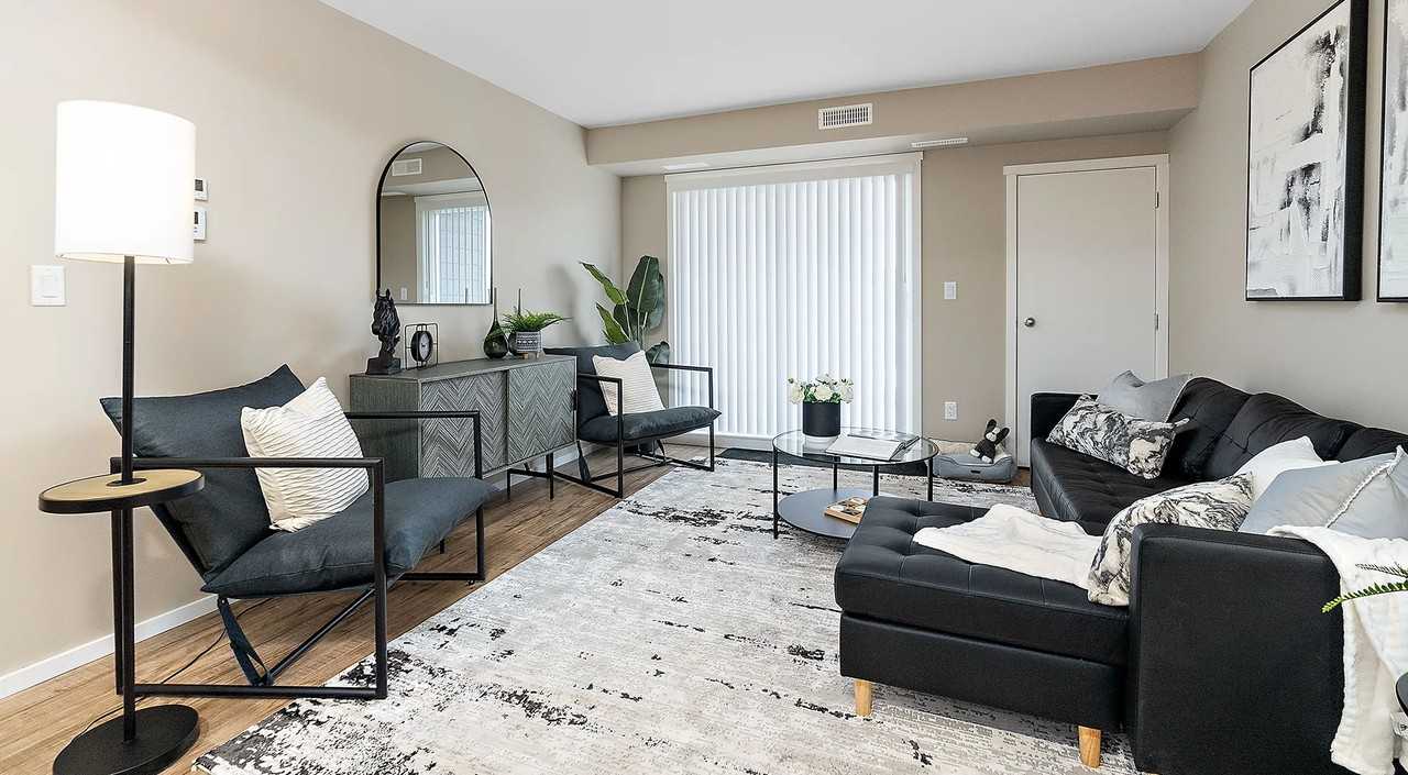 Suncrest Apartments - Photo 4 of 21