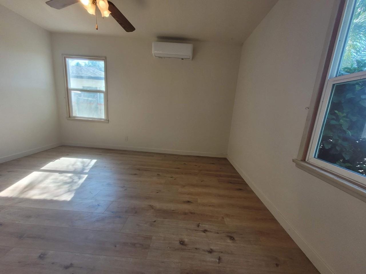 Ford Ave Triplex - Photo 7 of 10
