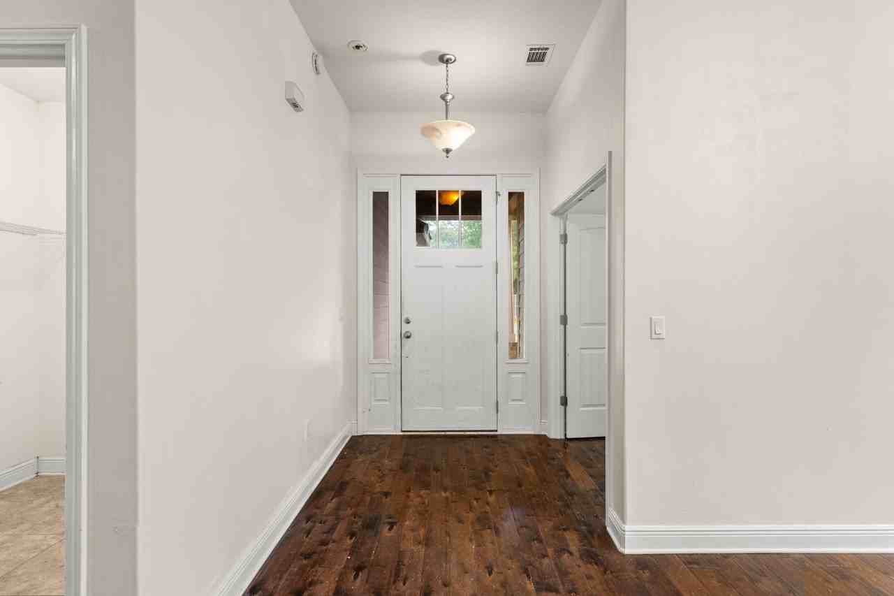 238 Benton Blvd - Photo 4 of 11