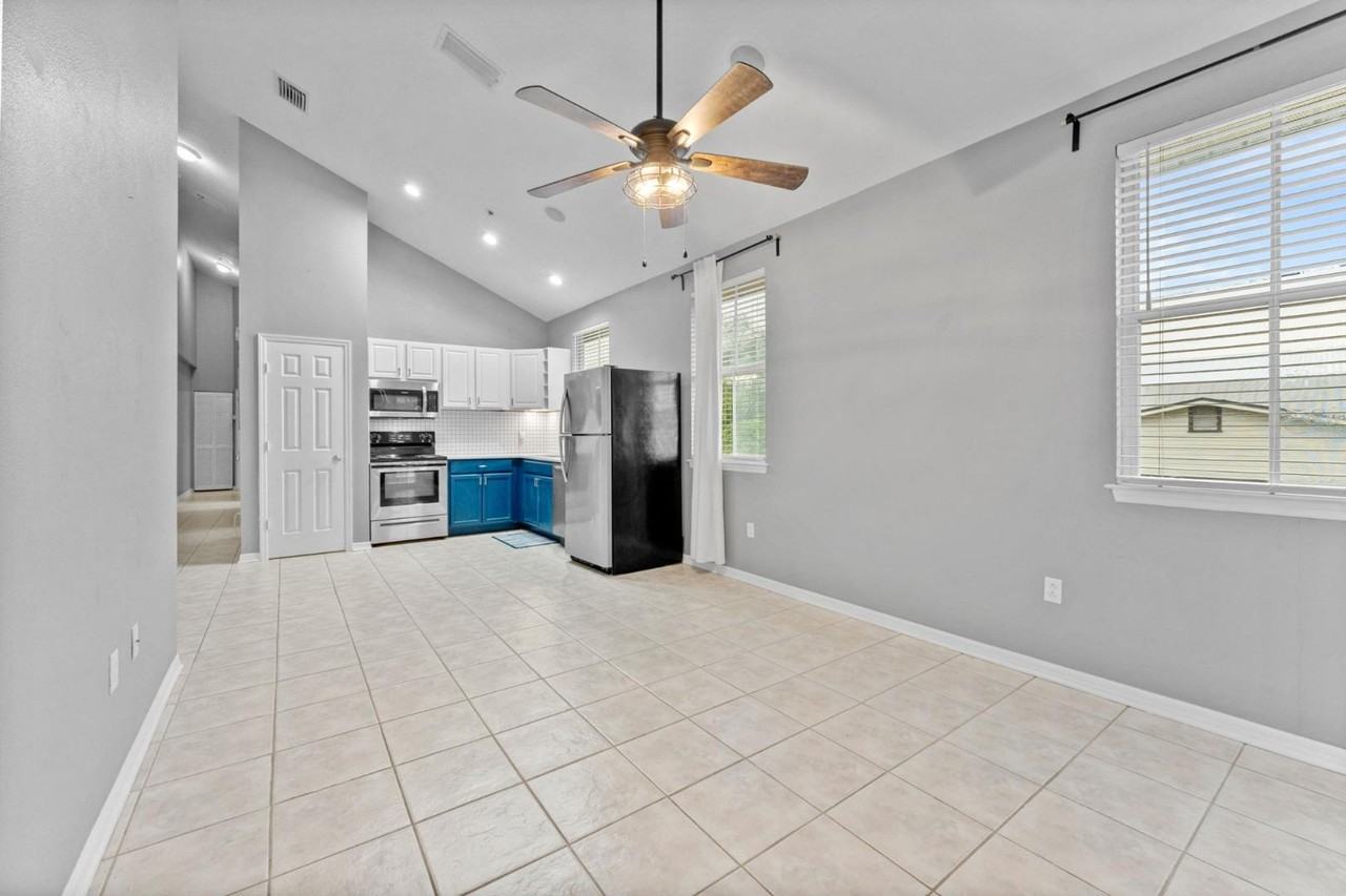1510 N 17th St - Photo 7 of 11