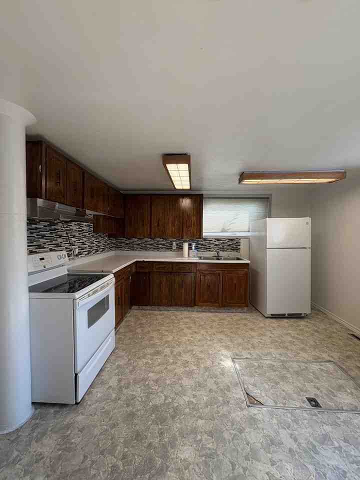 290 Blake Street - 1 - Photo 2 of 12