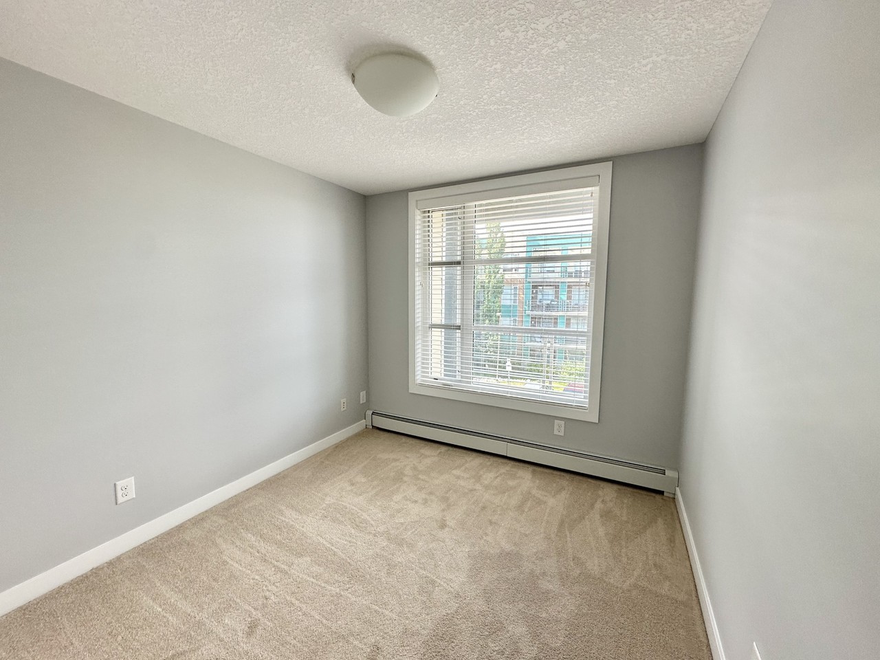 320 2584 Anderson Way - Photo 4 of 12