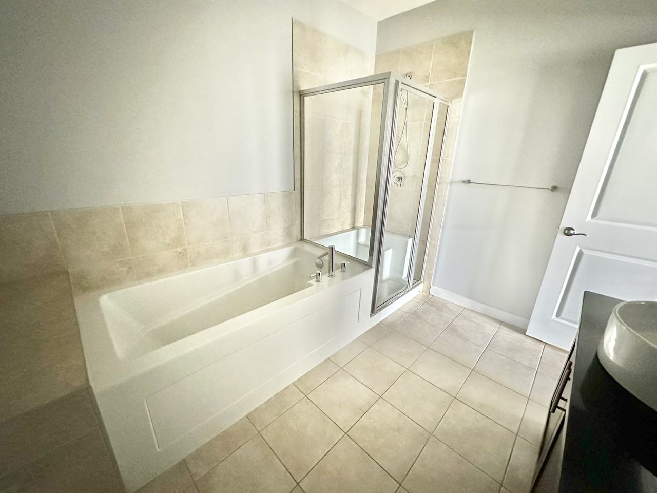 320 2584 Anderson Way - Photo 6 of 12