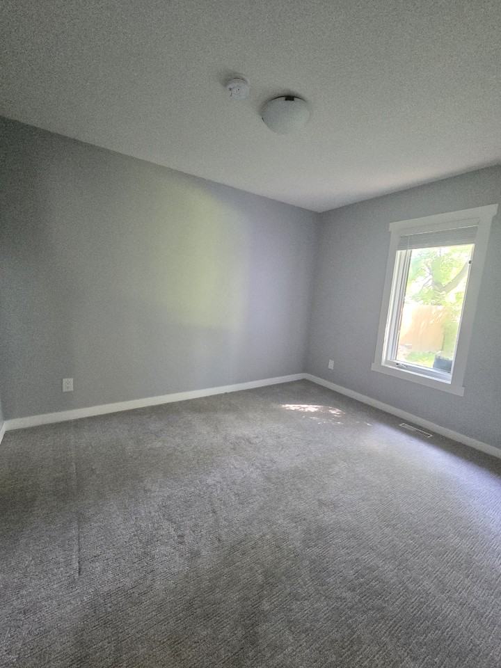 2414 27 Street SE - Photo 7 of 14