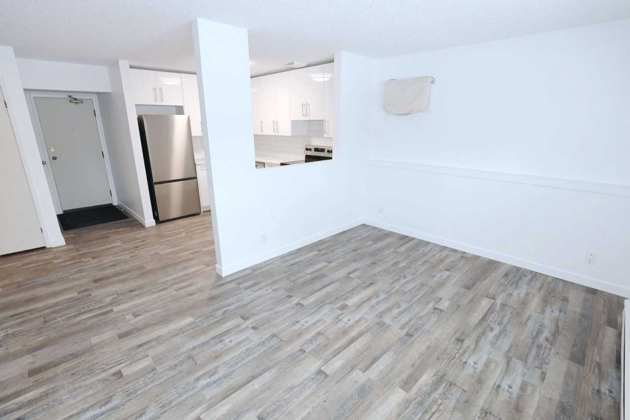 533 De La Morenie St, - Photo 3 of 9