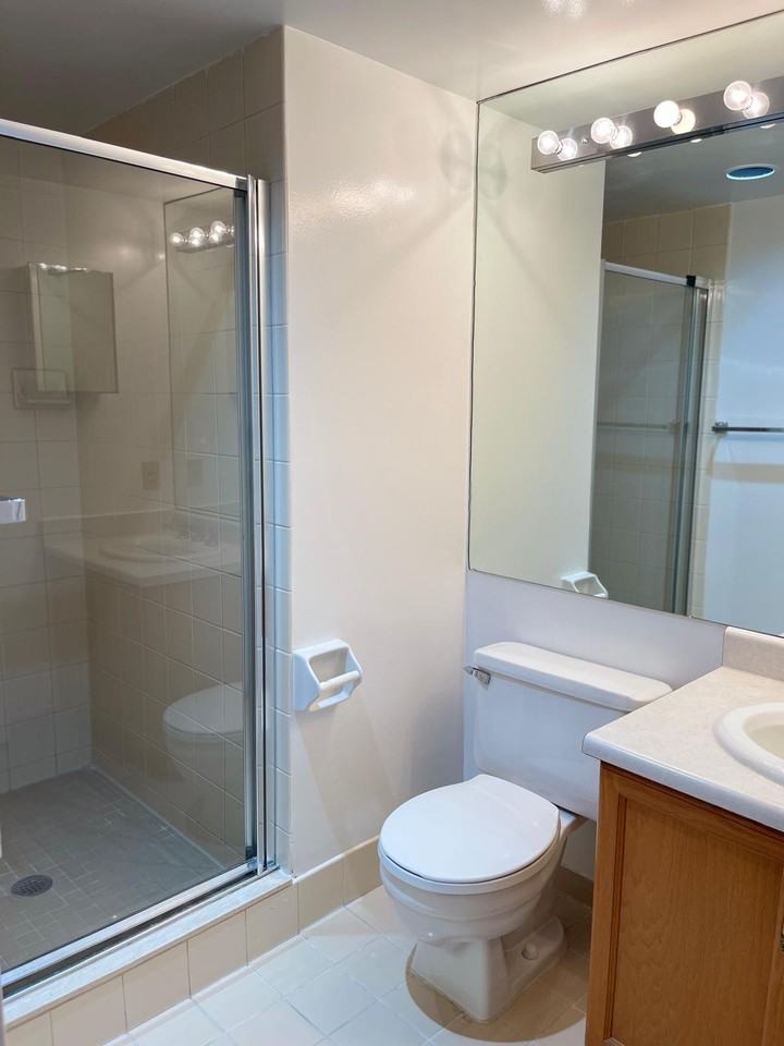 South Kingsway Village - Photo 7 of 8