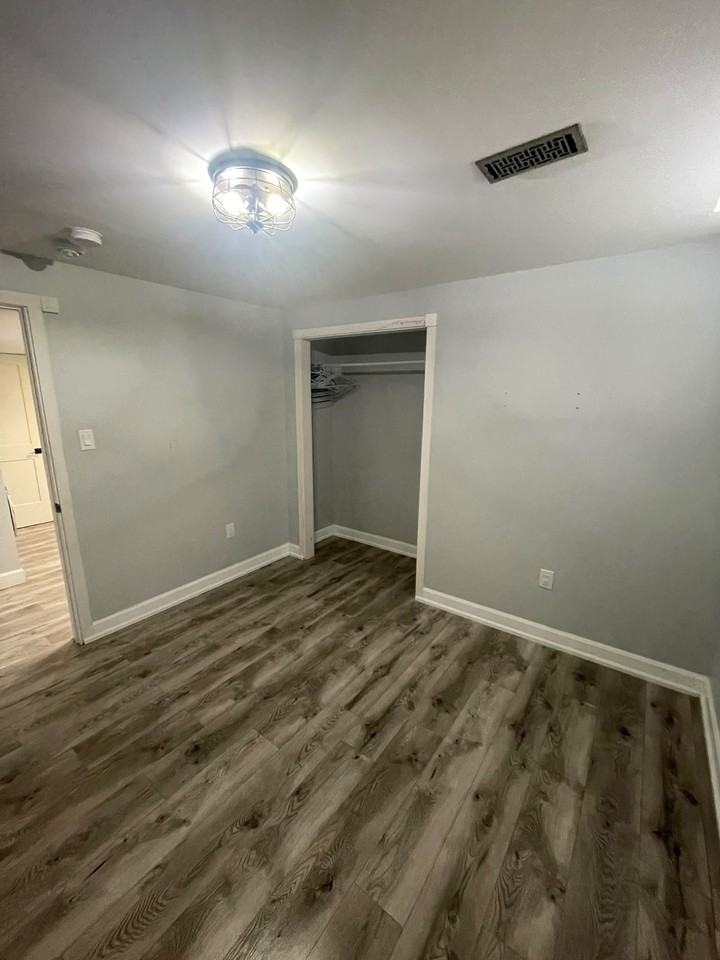 225 River Forks Lane - Photo 6 of 12