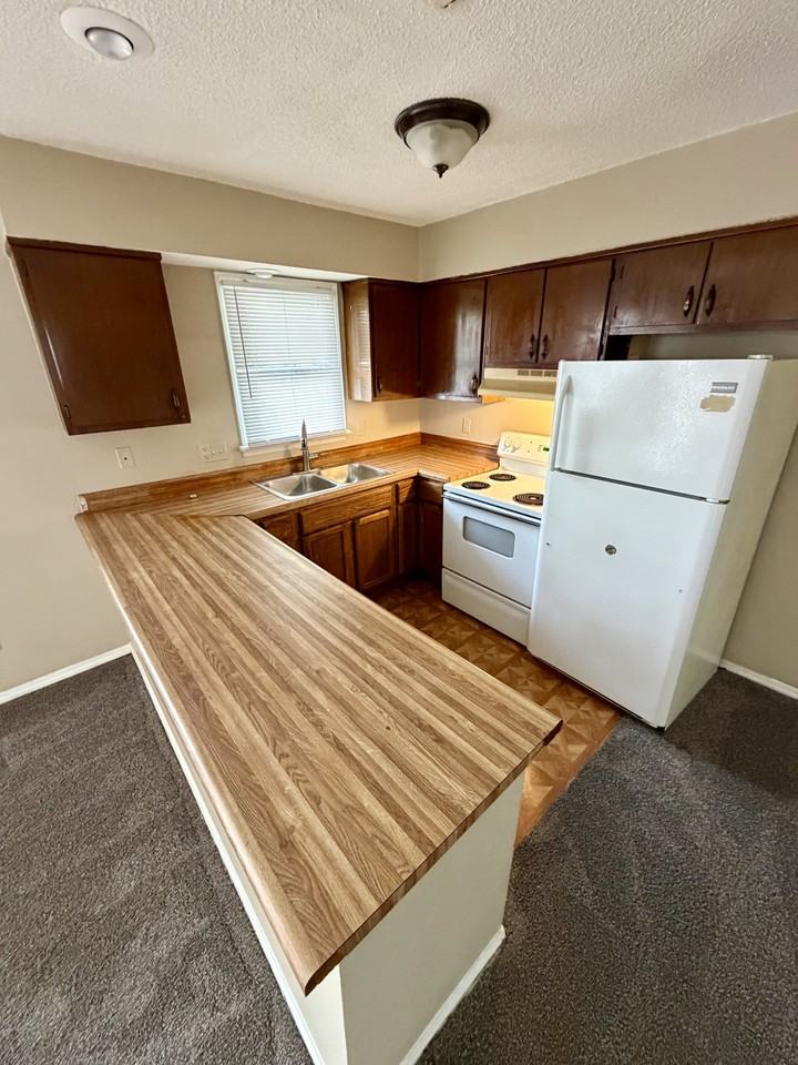 1012 Mary St #3-1012 - Photo 6 of 8