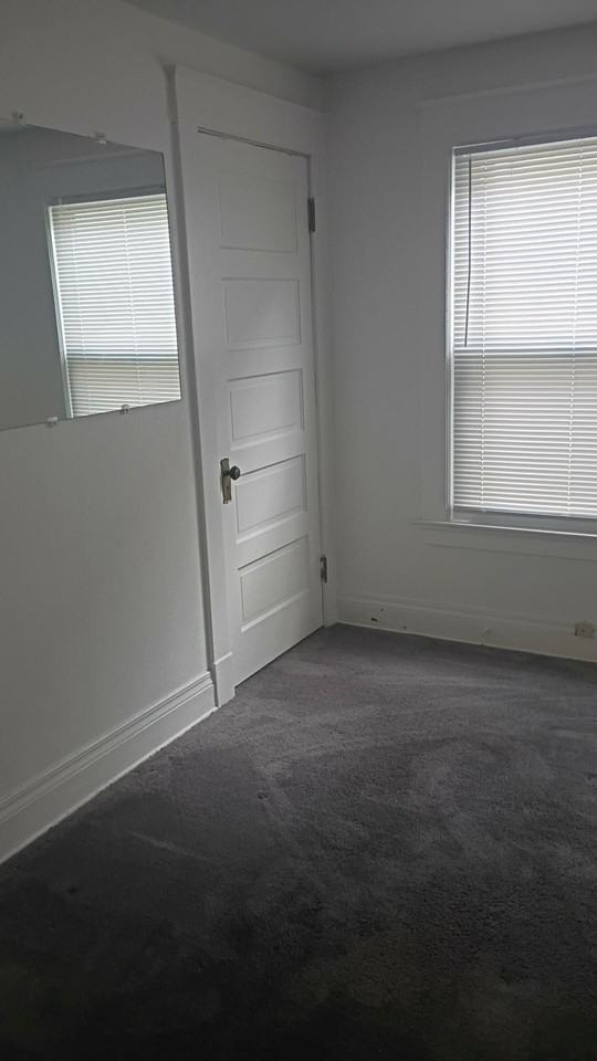 1122 Pinewood Ave - Photo 7 of 22