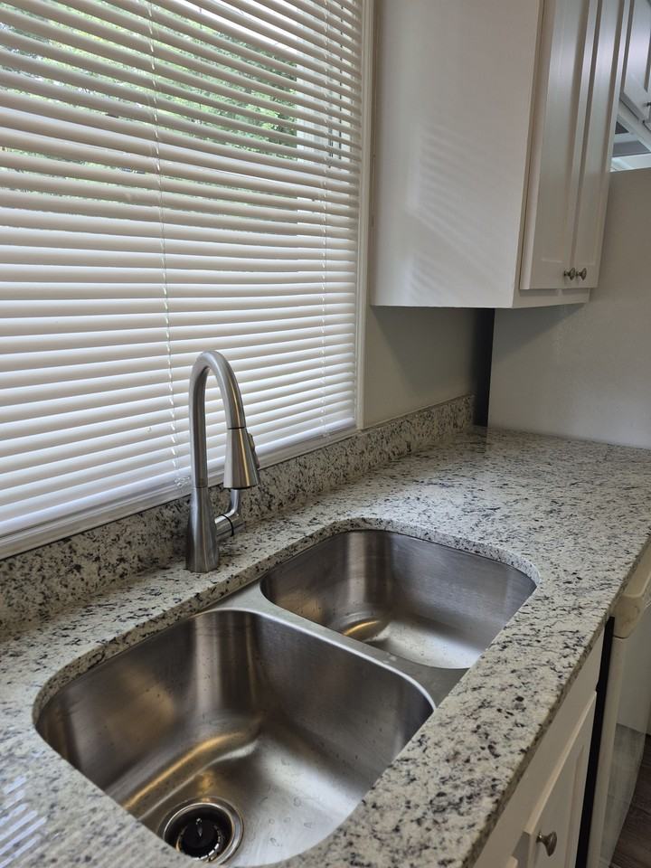 812 Cherokee Ave #1 - Photo 2 of 8