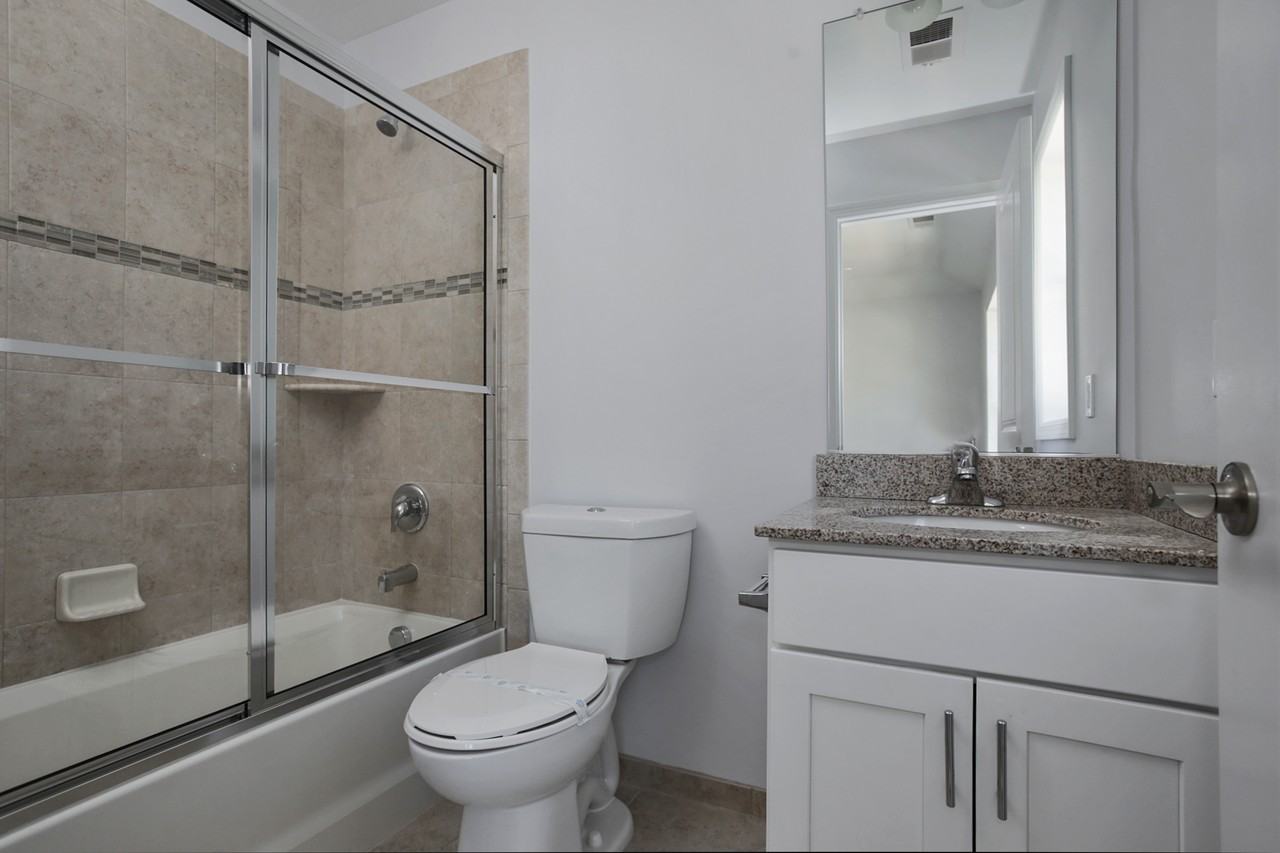 201 Johnson St #201 - Photo 7 of 28