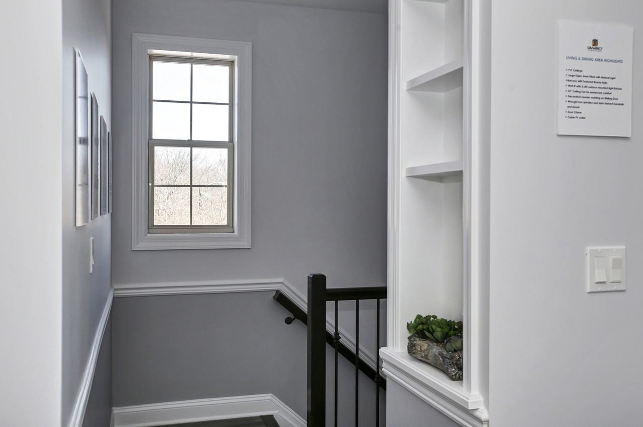 205 Johnson St #205 - Photo 4 of 28