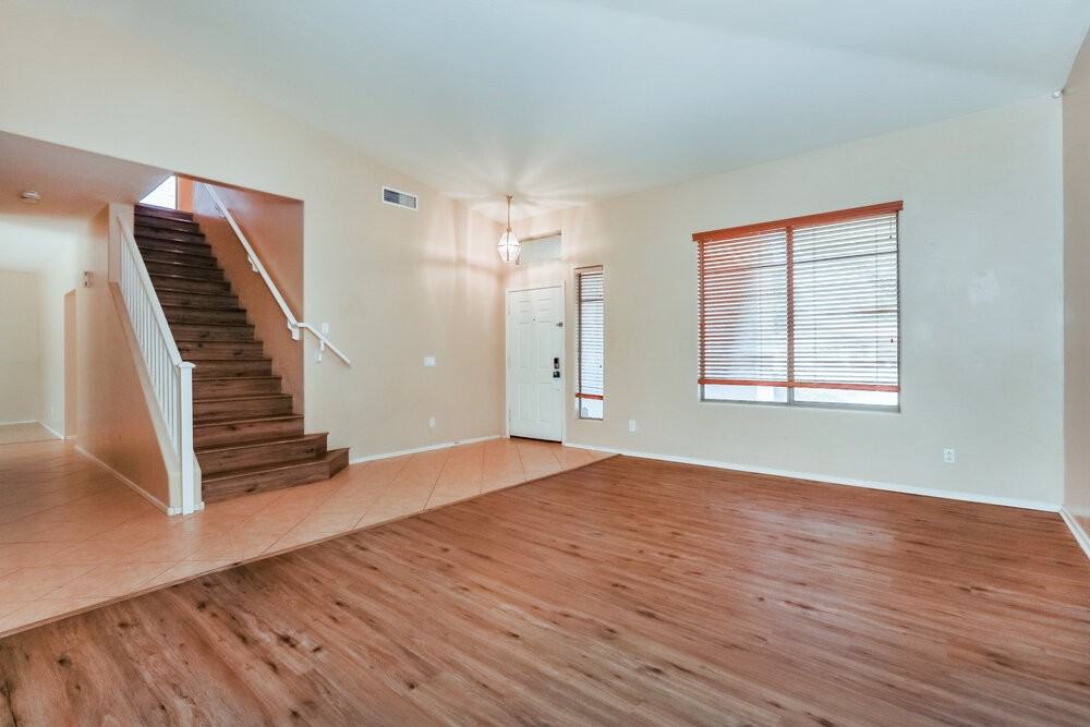 21299 E Lords Way - Photo 4 of 17