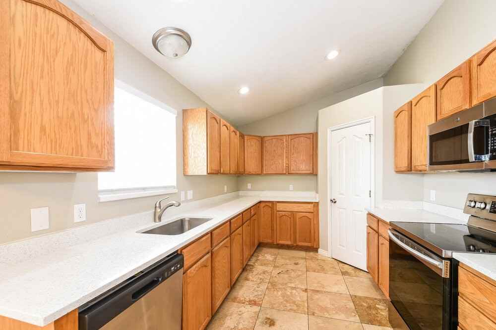 1116 N Mustang Ln - Photo 6 of 17