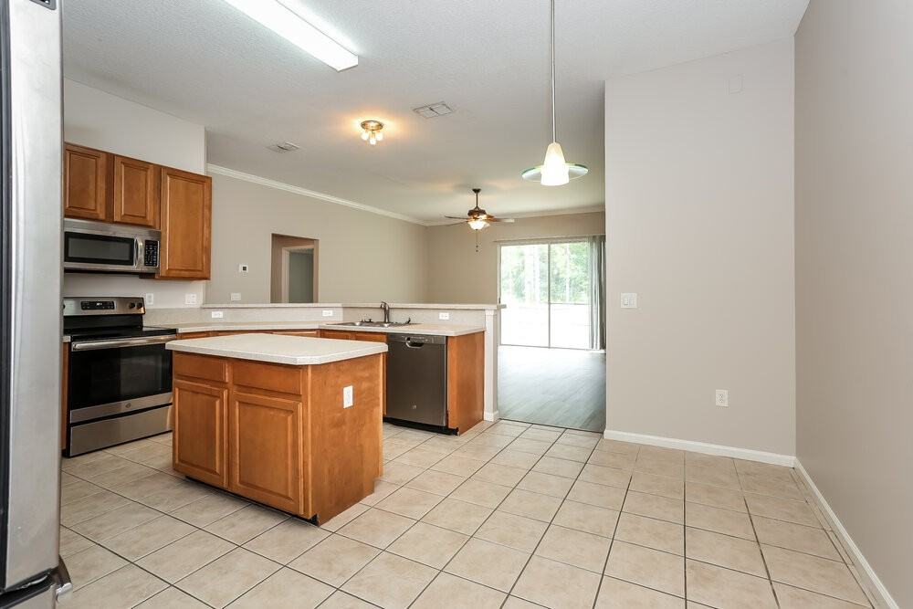 3168 Tower Oaks Dr - Photo 7 of 17