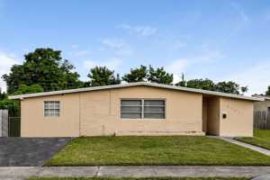 featured image of 5301 Nw 11th St