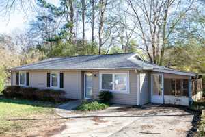 featured image of 24 Barclay Dr #1