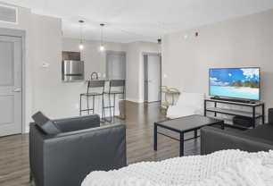 10 North and the Crest (The League Bloomington) - Photo 1 of 1