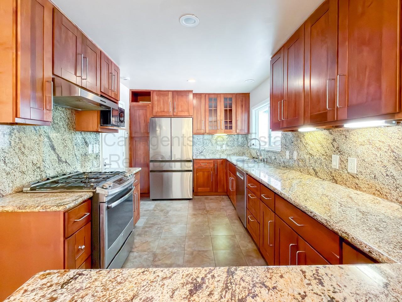 23940 Carmelita Dr #1 - Photo 3 of 20