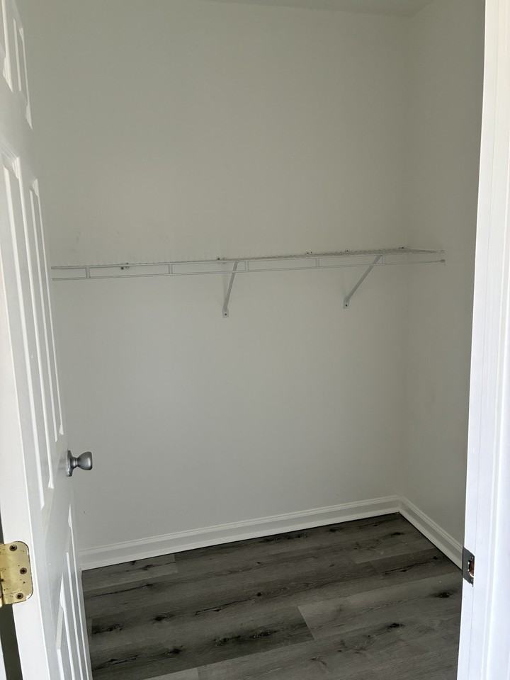 6114 E Pike St #1 - Photo 2 of 3