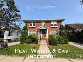 featured image of 408 S Van Buren St #3